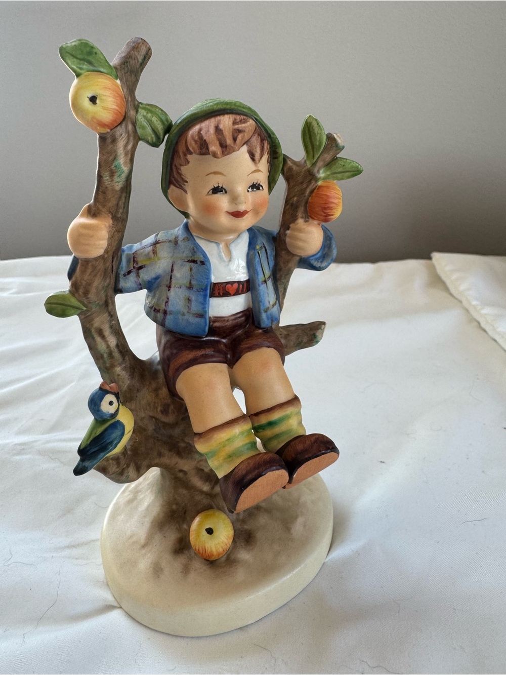 Hummel Apple Tree Boy 142